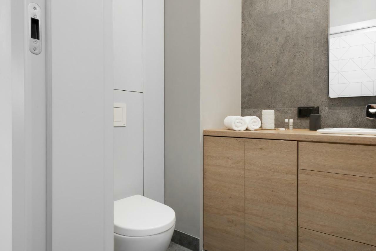 Fort Wola Apartments Warsaw By Noclegi Renters Eksteriør billede
